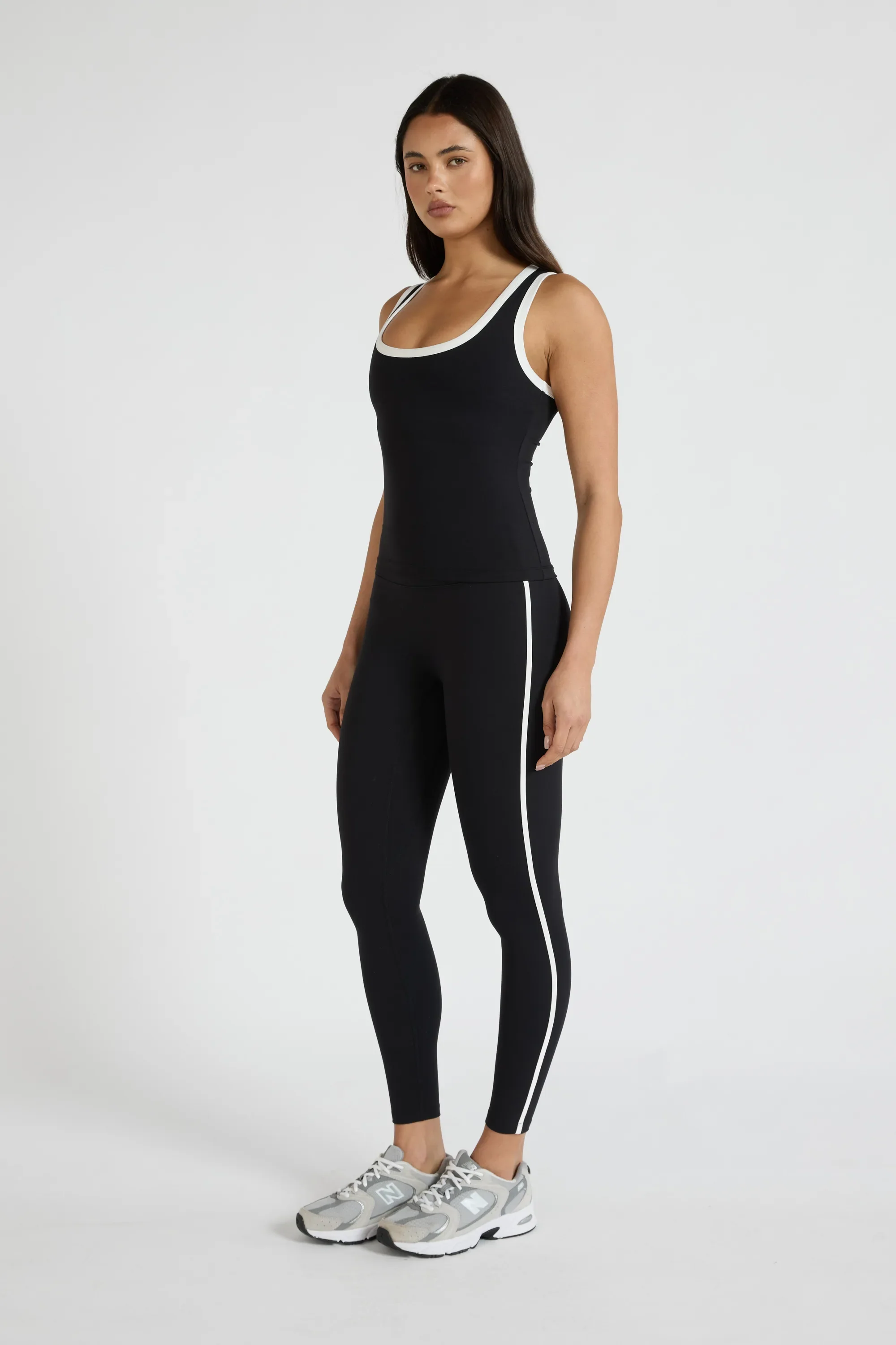ALLFENIX CloudCore™ Contrast Bind Racer Tank - Black - Image 4