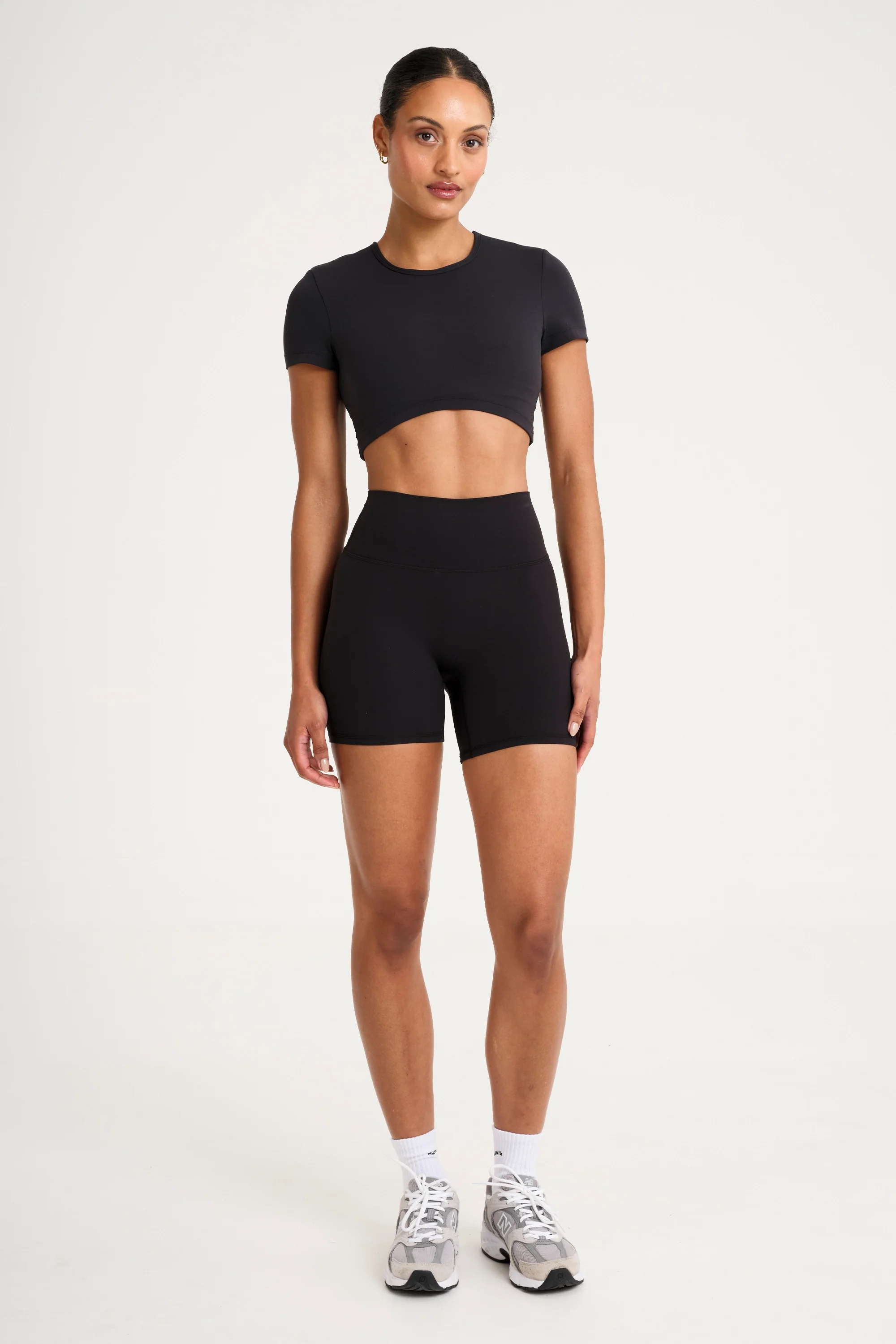 ALLFENIX CloudCore™ Cropped Built-In Bra Tee - Black - Image 4