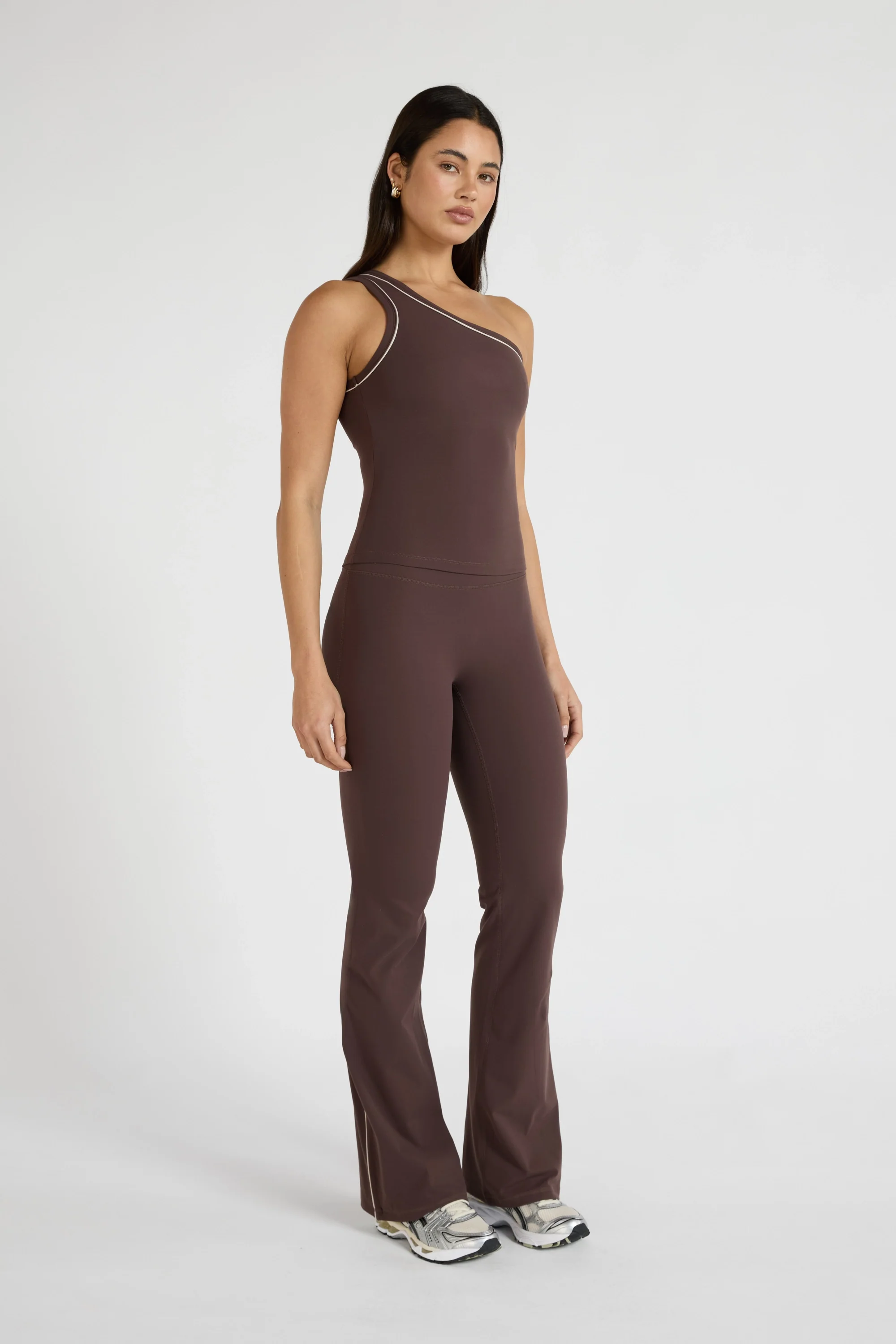 ALLFENIX CloudCore™ One Shoulder Contrast Piping Tank - Espresso - Image 5