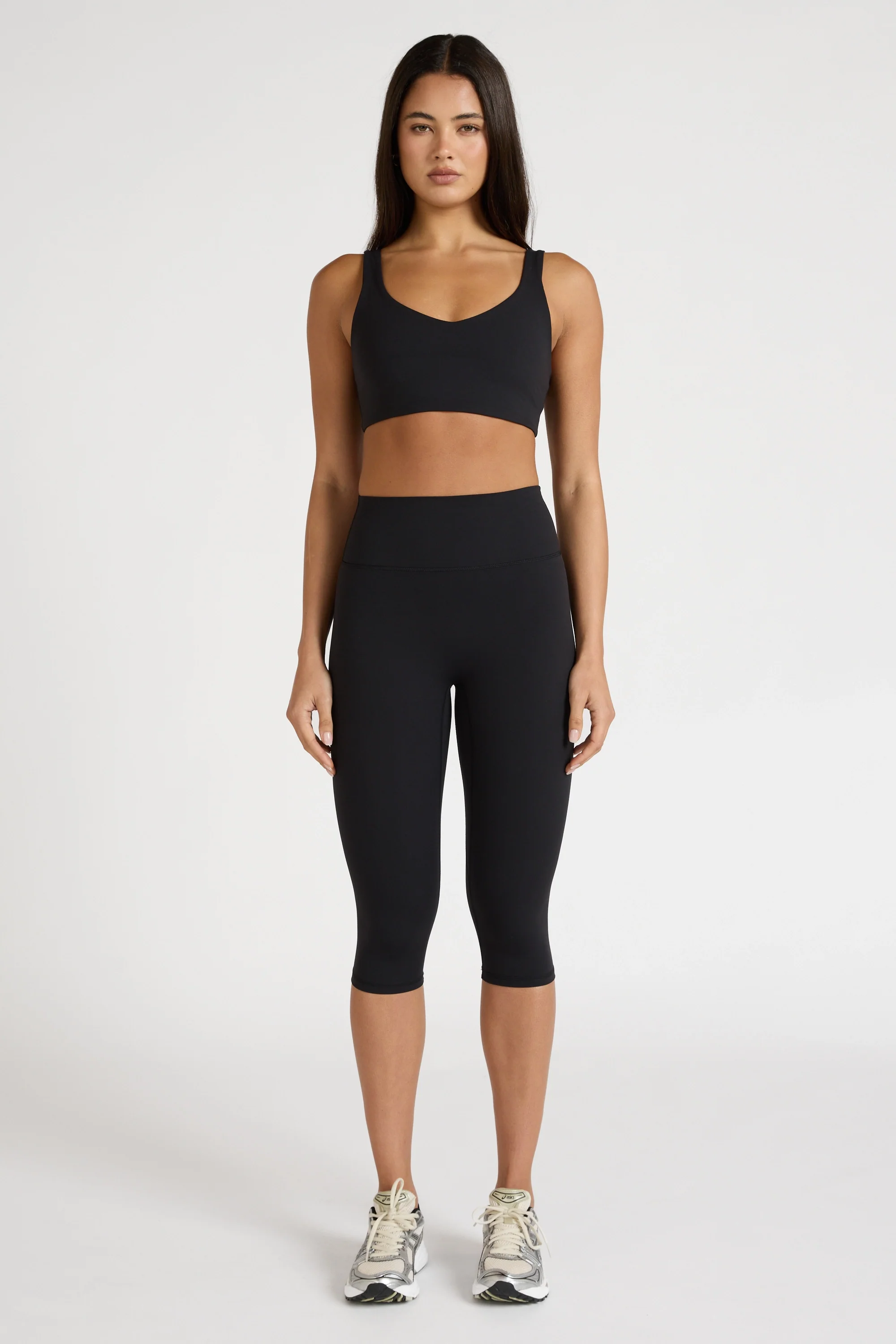 EcoSculpt Open Back Sports Bra - Black - Image 3