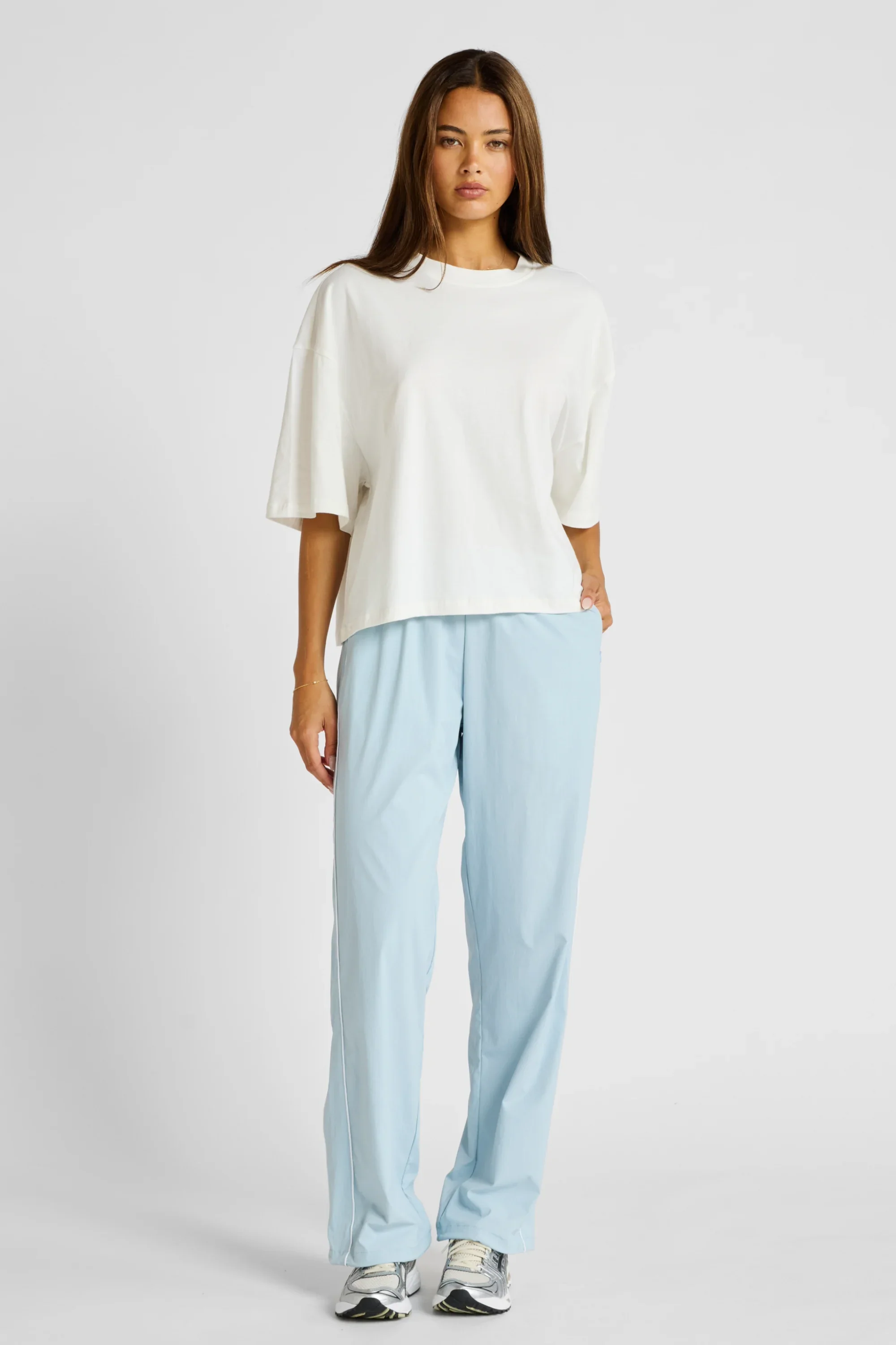 Oversized Cropped Tee - Chalk - Image 3