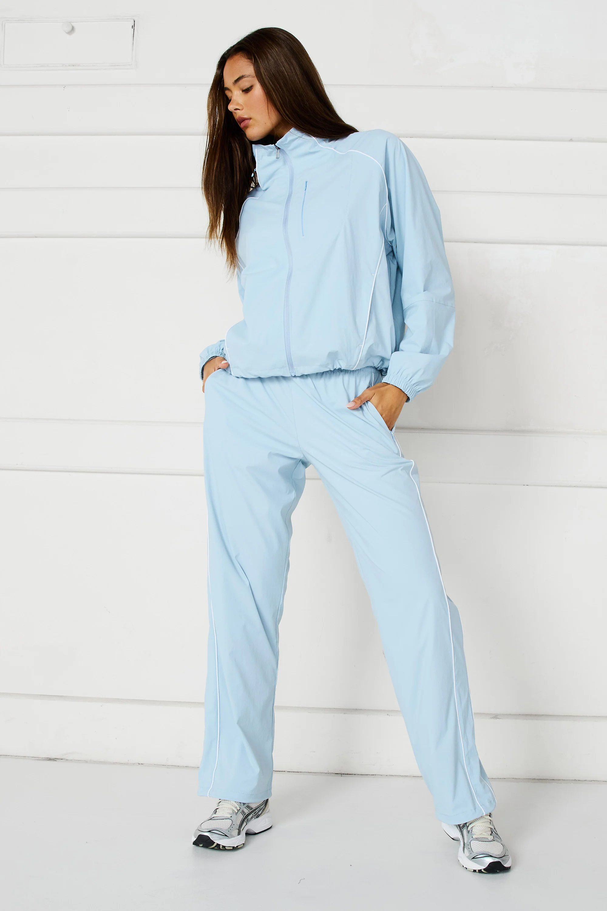 Spray Contrast Piping Wide Leg Pant - Sky Blue and White - Image 3