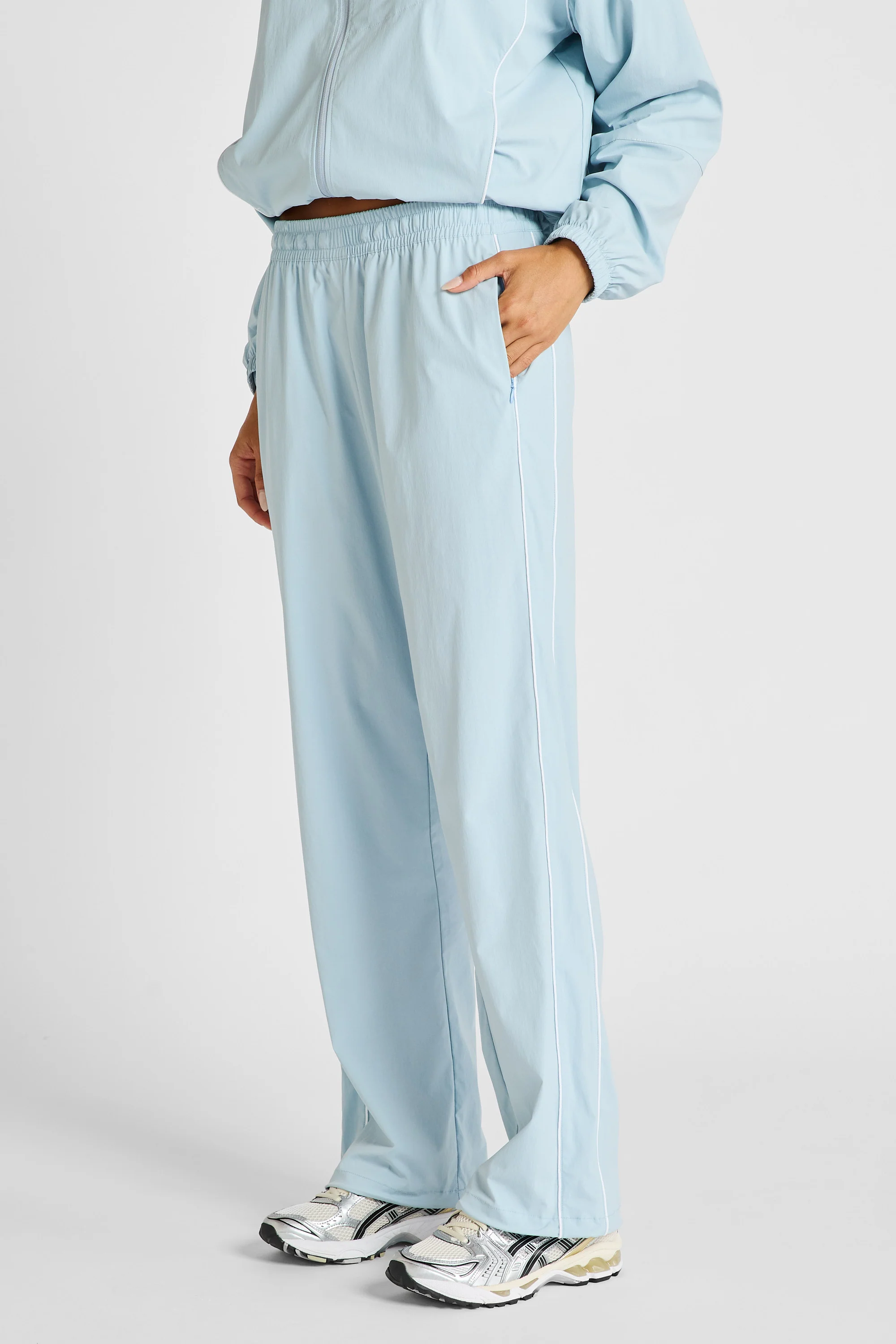 Spray Contrast Piping Wide Leg Pant - Sky Blue and White - Image 5