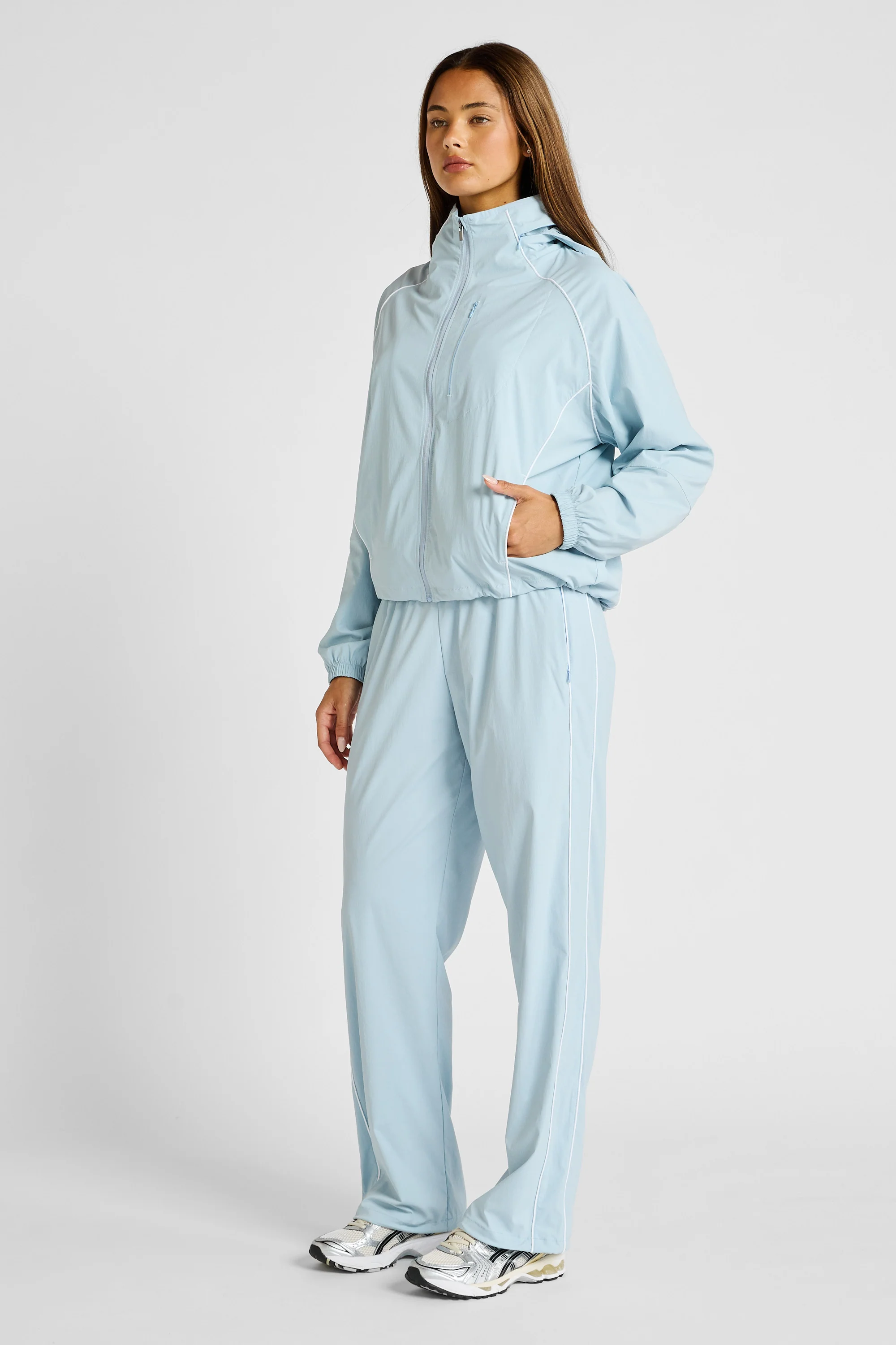 Spray Contrast Piping Windbreaker - Sky Blue and White - Image 5